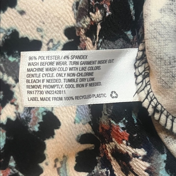 Xhilaration Black and Multicolor Floral Stretch Dress sz XL - Picture 8 of 10